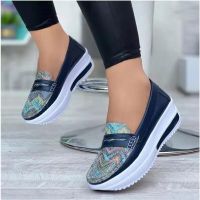 Plus Size 43 Flat Casual Shoes of Women 2022 Fashion Round Toe Low Top Wedge Platform Sneakers Comfort Non Slip Women Loafers