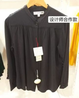 Uniqlo เสื้อแฟนซีสำหรับผู้หญิง,แฟชั่นใหม่ญี่ปุ่นและเกาหลีใต้ตกแต่งคอเซ็กซี่ดีไซน์เนอร์อเนกประสงค์เสื้อแฟนซีแขนยาวแฟชั่นตกแต่ง418993