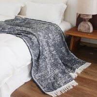 เนื้อผ้าโพลีเอสเตอร์สัมผัสผ้าห่มสตริงสีสันสดใส Nordic Style Lunch Break Air Conditioning Blanket Sofa Blanket