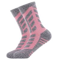 Thickening of outdoor climbing running hiking socks towels in the bottom absorb sweat straight tube sports socks in the original design manufacturer for women