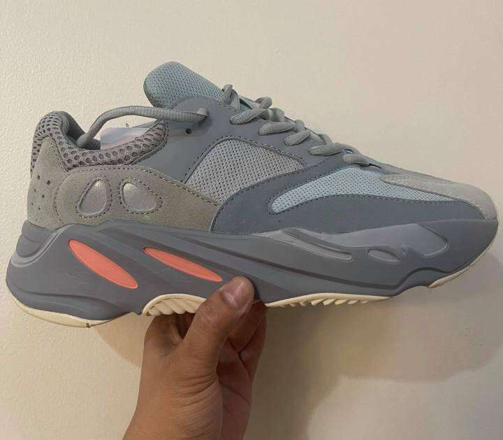 Yeezy cheap 700 lazada