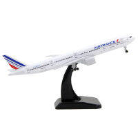 โมเดลเครื่องบิน Air France   ขนาด 20ซม. scale 1 : 400 ทำด้วยเหล็กอัลลอยด์ มีล้อ มีขาตั้งให้  เหมาะในการสะสม ตั้งโชว์ในบ้านหรือที่ทำงาน