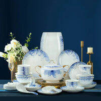 Jingdezhen ชุดเครื่องใช้บนโต๊ะอาหารปั้นดินเผาสีฟ้าและสีขาว2023เครื่องครัวดินเผาหรูหราจานถ้วยเอนกประสงค์ของจีนของขวัญ Nmckdl