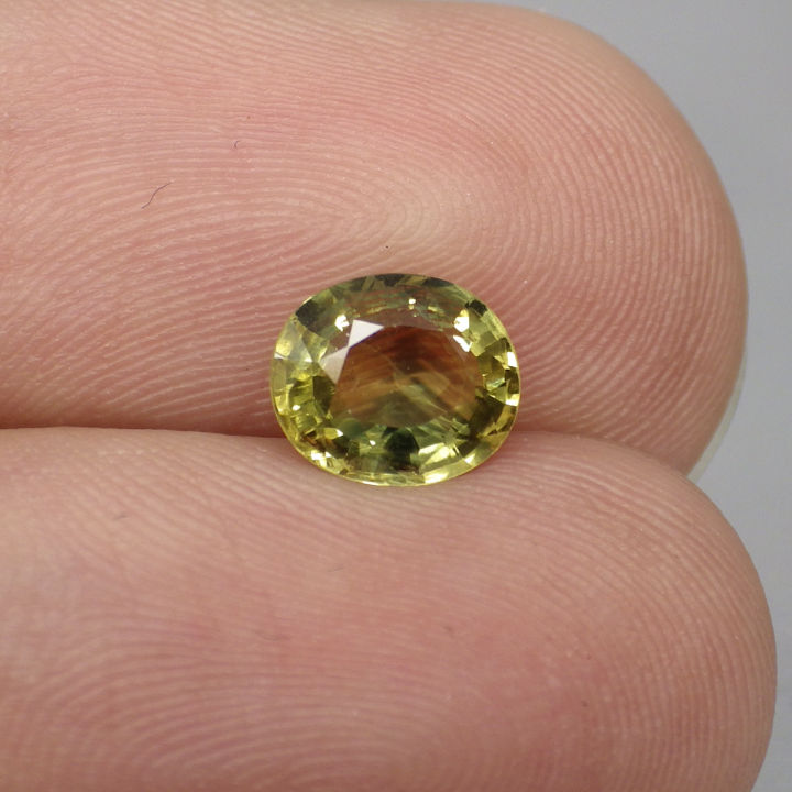 พลอย-แซฟไฟร์-บุษราคัม-แท้-ธรรมชาติ-natural-yellow-sapphire-1-31-กะรัต