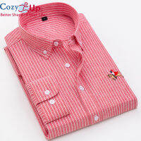 Cozy Up ผ้าฝ้ายแท้ Oxford เสื้อลายทางสำหรับเสื้อแขนยาวผู้ชายเย็บปักถักร้อยออกแบบโลโก้เข้ารูปแบบปกติแฟชั่น