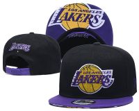 หมวกเข้ารูปพอดี NBA ลอสแอนเจลิสเลเกอร์ส Lakers หมวกสำหรับทั้งหญิงและชาย59FTY ปิดเต็มหมวกกีฬาปักลายสีดำสีม่วง