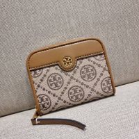 กระเป๋าเงินใบสั้น TORY BURCH T MONOGRAM ZIP COIN CASE จัดไปเลยจ้า กับกระเป๋าสตางค์รับทรัพย์ ใบสั้น