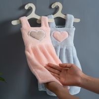 ✽◈ Heart-shaped Cute Cartoon Hand Towel Kitchen Quick Dry Dishcloth Soft Baby Bathroom Towels Hangable Absorbent Cleaning Cloth