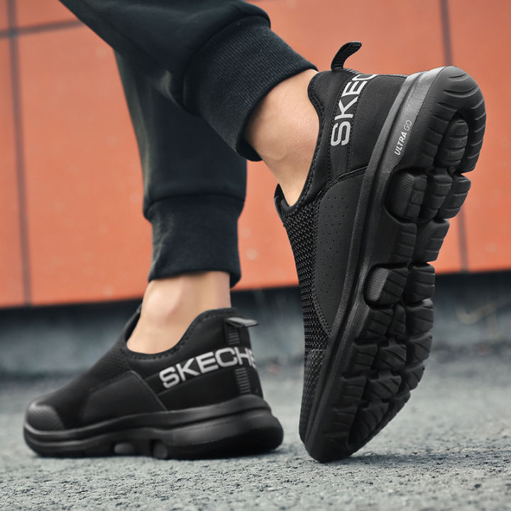 skechers-gowalk-arch-fit-แฟชั่นของผู้ชายกีฬารองเท้าผู้ชายรองเท้าลำลองรองเท้าชายรองเท้าผู้ชายรองเท้ากีฬาผู้ชายสีเทา