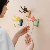 Lovely new antler hook no-punching no-marking key decoration adhesive hook kitchen door bathroom toilet wall hanger