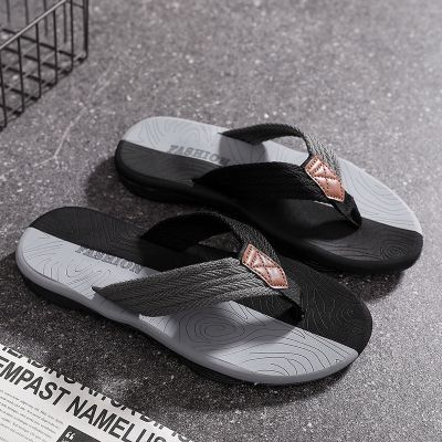 New flip-flops male thick at the end of the summer trendy sandals flip-flops male outside wear slippers of men clip