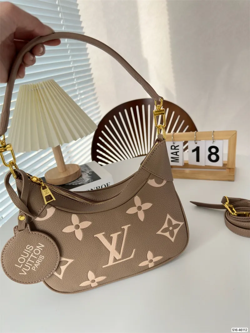 Authentic】LV Classics Saddle Bag Messenger Bag Sling Bag for Women on Sale  Original 2022 New Letters Print Cross Body Shoulder Bag Handbag Cosmetic Bag  Korean Fashion Grils Large Capacity Zipper Handle Bags