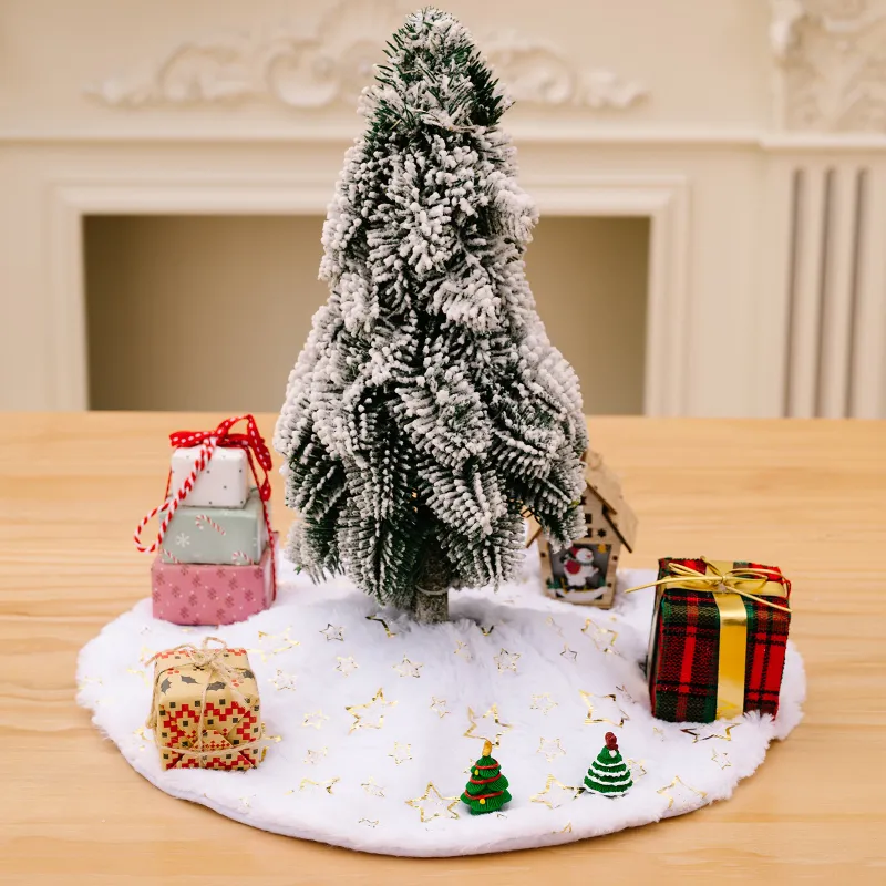 KloudConnectors / Blog | Christmas Decoration Ideas for Office With Images  - KloudConnectors / Blog