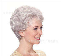 【การจัดส่งที่รวดเร็ว】 ยุโรปและสหรัฐอเมริกาวิกผมหญิง ผมสั้น สีเงิน-ขาว wigs วิกผมวัยกลางคนและผู้สูงอายุโรงงานวิกผมตาข่ายกุหลาบ Christmas Gift วิกผมสวย