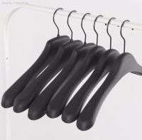 10Pcs Black Thick Wide Shoulder Plastic Clothes Hanger For Coats Jacket And Fur