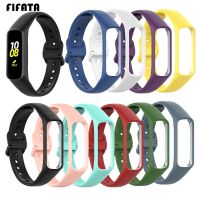 {CAGY Phone protection} FIFATA ซิลิโคนที่มีสีสันกีฬาสายนาฬิกาสำหรับ Samsung Galaxy Fit E SM R375สมาร์ทกีฬาสร้อยข้อมือสายรัดข้อมือเปลี่ยนอุปกรณ์เสริม