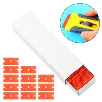 100pcs Double Edged Plastic Razor Blade Car Wrap Sticker Squeegee Label Clean Razor Glue Remover Window Glass Clean Scraper