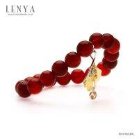 Lenya Jewelry  สร้อยข้อมือลูกปัดหินสีคาร์เนลี่ยน(Carnelian) ห้อยชาร์มรูปใบแปะก๊วย ตัวเรือนเงินแท้ชุบทองคำ ประดับ SWAROVSKI ZIRCONIA