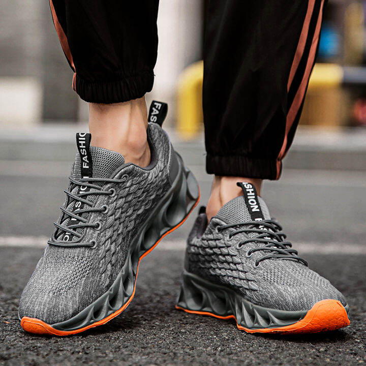 new-trending-sports-shoes-breathable-lightweight-running-shoes-fashion-casual-sneakers-uni