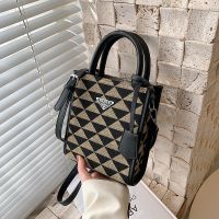 [COD] 2022 New Small Shoulder Messenger Personality Trend Temperament Pattern Printed Womens