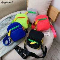 กระเป๋าสะพายไนลอนผู้หญิงกระเป๋านักเรียนขนาดเล็ก Crossbody นักเรียนแฟชั่นเข้ากับทุกชุดง่ายอเนกประสงค์เก๋ไก๋สไตล์เกาหลี