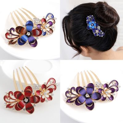Exquisite Flower-shaped Diamond-encrusted Ladys Hair Comb Head Ornament and Hair Accessories