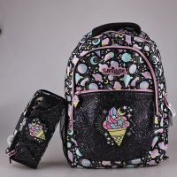 ☒Smiggle กระเป๋าเป้สะพายหลังกระเป๋านักเรียนบีบอัดไอศครีมเพชรดีไซน์ล่าสุด