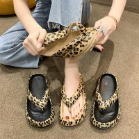 2023 Women Plaid Thong Flip Flops Summer Thick Platform Slides Ladies Non Slip Clip Toe Slippers Soft Casual Outdoor Beach Shoes