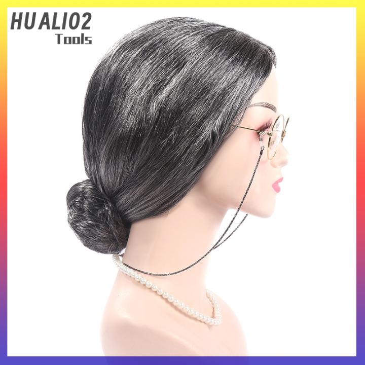 huali02-ผู้ชายอายุปานกลางคุณยายผมสั้นเงินสีเทาสังเคราะห์วิกผมปุยหยิกเล็กน้อยหยักสีเทาวิกผมสำหรับประสิทธิภาพระยะกลางอายุและผู้สูงอายุสีขาวผมคุณปู่และยายวิกผมผู้หญิง