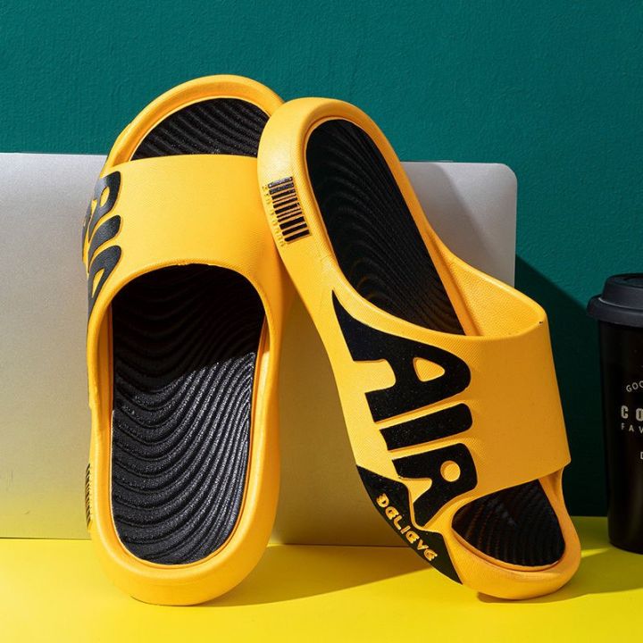 Sporty slippers shop