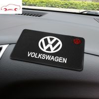 Non-Slip Matรถแดชบอร์ดเหนียวสำหรับโวล์คสวาเก้นVWโปโลGolf R Vento Passat Tiguan GTI CC Scirocco