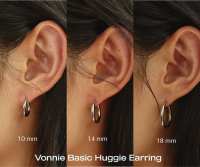 Valichain - Vonni Basic Huggie Earring  (White Gold)