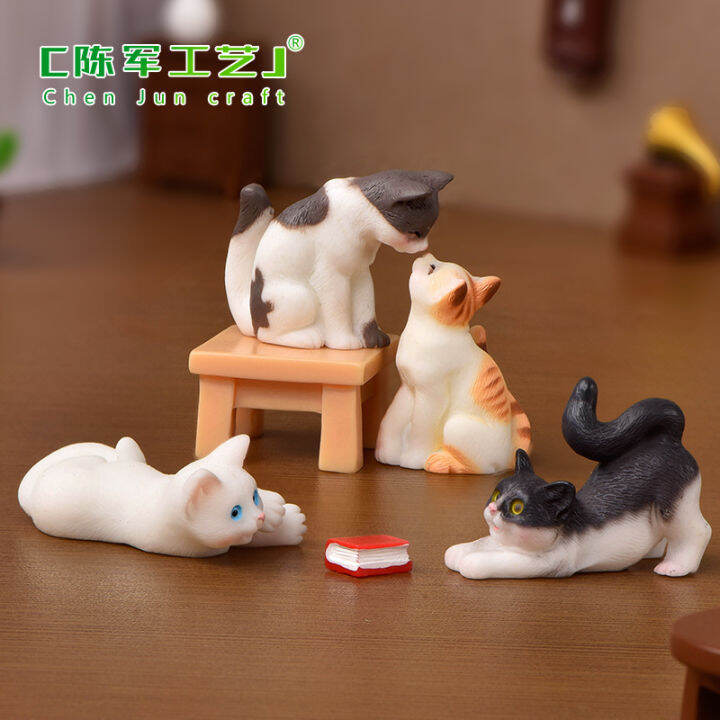 ตุ๊กตาจิ๋ว-ครอบครัวแมวเหมียว-ตกแต่งสวนถาด-แต่งสวนจิ๋ว-ราคาต่อชิ้น