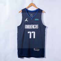 เสื้อคุณภาพสูง 【JAN】 【4 Style】 2022 New NBA Dallas Mavericks 77 Jersey Blue DONCIC Basketball Jersey