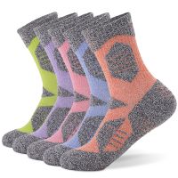 Thickening of outdoor climbing running hiking socks towels in the bottom absorb sweat straight tube sports socks in the original design manufacturer for women