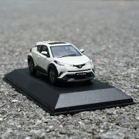 รถของเล่น C-HR หล่อจากอัลลอยหล่อขึ้นรูป1:43โมเดลรถของเล่นสำหรับเด็กผู้ชายเป็นของขวัญของสะสม