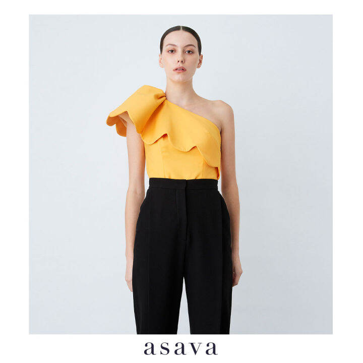 asava-ss22-scallop-draped-blouse-เสื้อผู้หญิง-อาซาว่า-ไหล่เดียวแต่งเดรป-ชายฉลุ