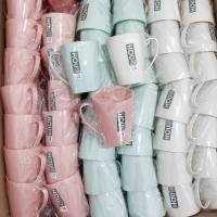 แก้วน้ำพลาสติก แพ็ค 10 ใบ มีหู ขนาด 400ML สีหวาน  คละสีพาทเทลสีเขียว สีชมพู สีครีม สินค้าพร้อมส่งจากไทย ส่งสินค้าทุกวัน แบ่งชาย 1 ใบ 3 ใบ 5 ใบ บ