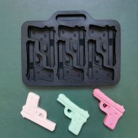 6 Grids Ice Cream Maker Silicone Ice Cube Mold Bullet Gun Shape Ice Cube Tray DIY Drinking Bar Tool