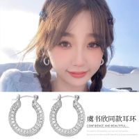 [COD] Kendous same earrings are full of diamond earrings style ins blogger high-end light luxury showing a face