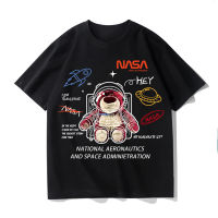 Nasa Astronaut Bear เสื้อยืดแขนสั้นผู้ชาย Strawberry Bear แบรนด์แฟชั่นฤดูร้อนลำลองพิมพ์ลายเสื้อใหม่
