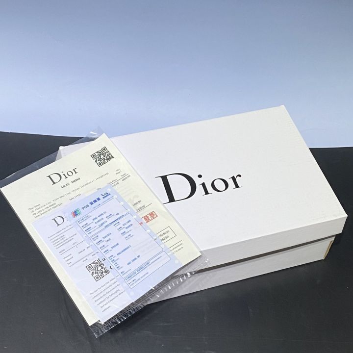 Đón lễ lớn tháng 4 với quà cực khủng từ Christian Dior  Binance Blog