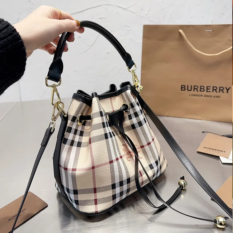 Original Burberry Women's Bucket Bag Popular Classic Crossbody Bag