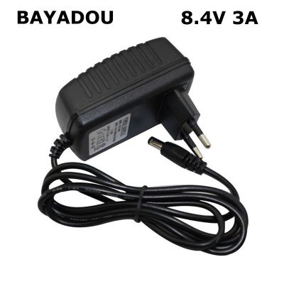 8.4V 3A 3000MA DC Lithium Charger 2S 7.2V 7.4V Li-ion Lipo Radio Speaker Toy Car Sound Charger Power Supply Adapter DC
