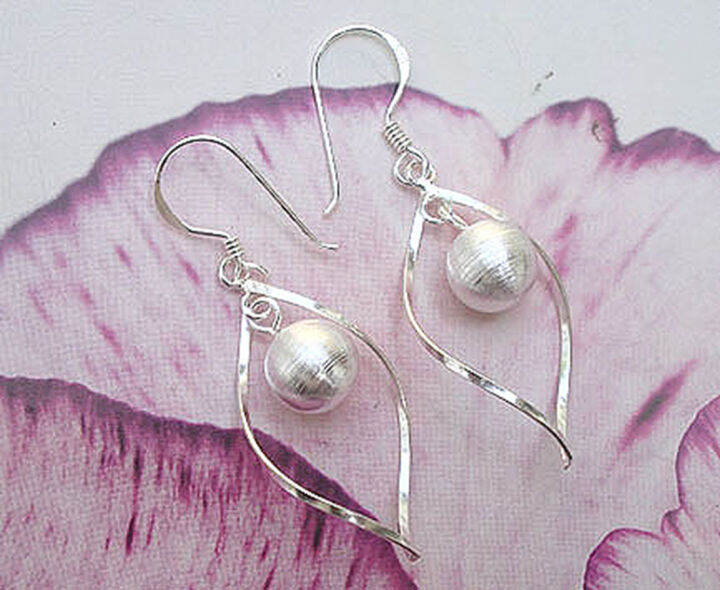 ball-beautiful-thai-design-earrings-sterling-silver-ลูกกลมบอล-สวยงามไทยตำหูเงินสเตอรลิงสวยของฝากที่มีคุณค่าของฝากถูกใจ