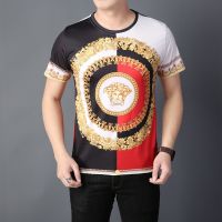 Versace เสื้อยืดลําลองสําหรับผู้ชายผ้าฝ้ายแขนสั้นคอก ลมไซส์ M - 3 Xl