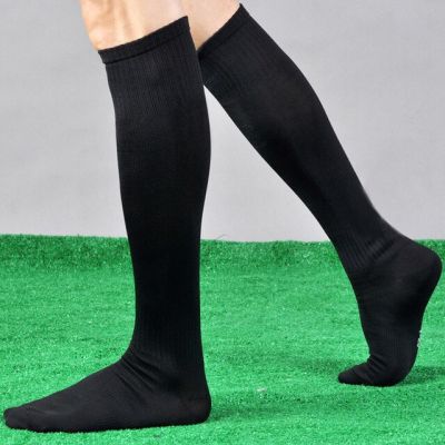 Perimedes ถุงเท้ากีฬาฟุตบอลผู้ชายแบบมีเชือกยาวป้องกันการลื่นและแห้งเร็วกว่าถุงเท้าสูงถึงเข่า # Y40