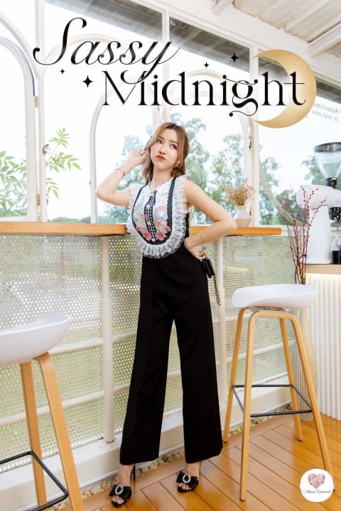 sassy-midnight-jumpsuit-จั๊มสูทขายาวเรียบหรูดูแพงใส่ง่าย-ใส่ไปทำงาน-ไปเที่ยวคือปัง-มาในลุคสีดำใส่แล้วพลางหุ่น