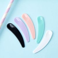 10Pcs Mini Mask Cream SpoonDisposable Curved ScoopMask Cream Spoon for Make Up Face Accessories Eye Cream Stick Make Up Face Beauty Tool