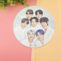 【Worth-Buy】 IM Collections. 10ชิ้น/ล็อตของ Soul Tour Hand Fan JUNGKOOK JIN SUGA JIMIN V JHOPE Star พัดลมวงกลมขนาดของขวัญของสะสม18ซม.